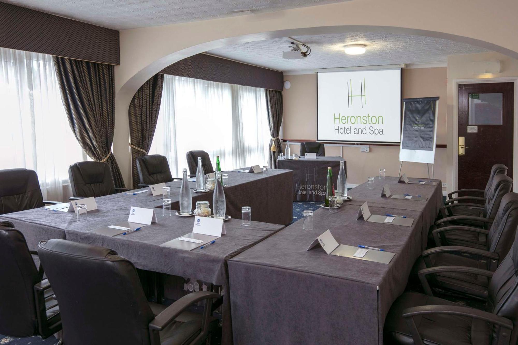 Best Western Premier Heronston Hotel & Spa Bridgend  Ngoại thất bức ảnh